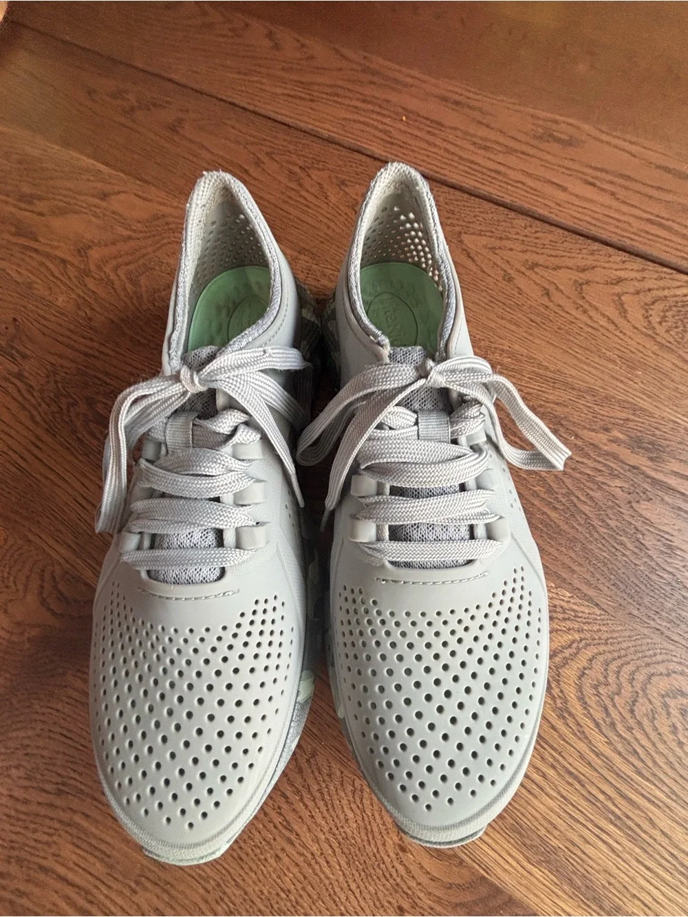 Women’s crocs  - Light Gray-light green